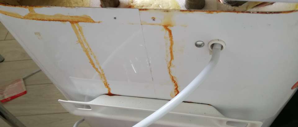 Потёк бойлер: причины и что делать в Минске